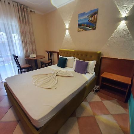 Quick Stop Hotel Tirana Kültér fotó