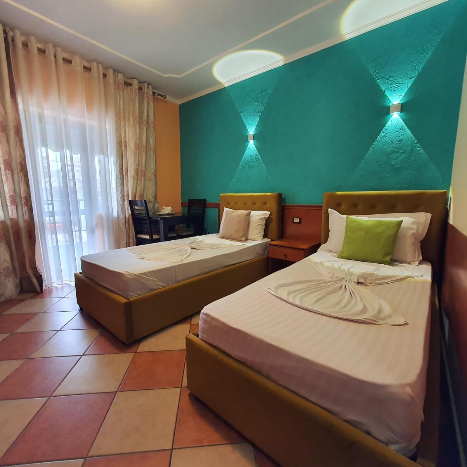 Quick Stop Hotel Tirana Kültér fotó