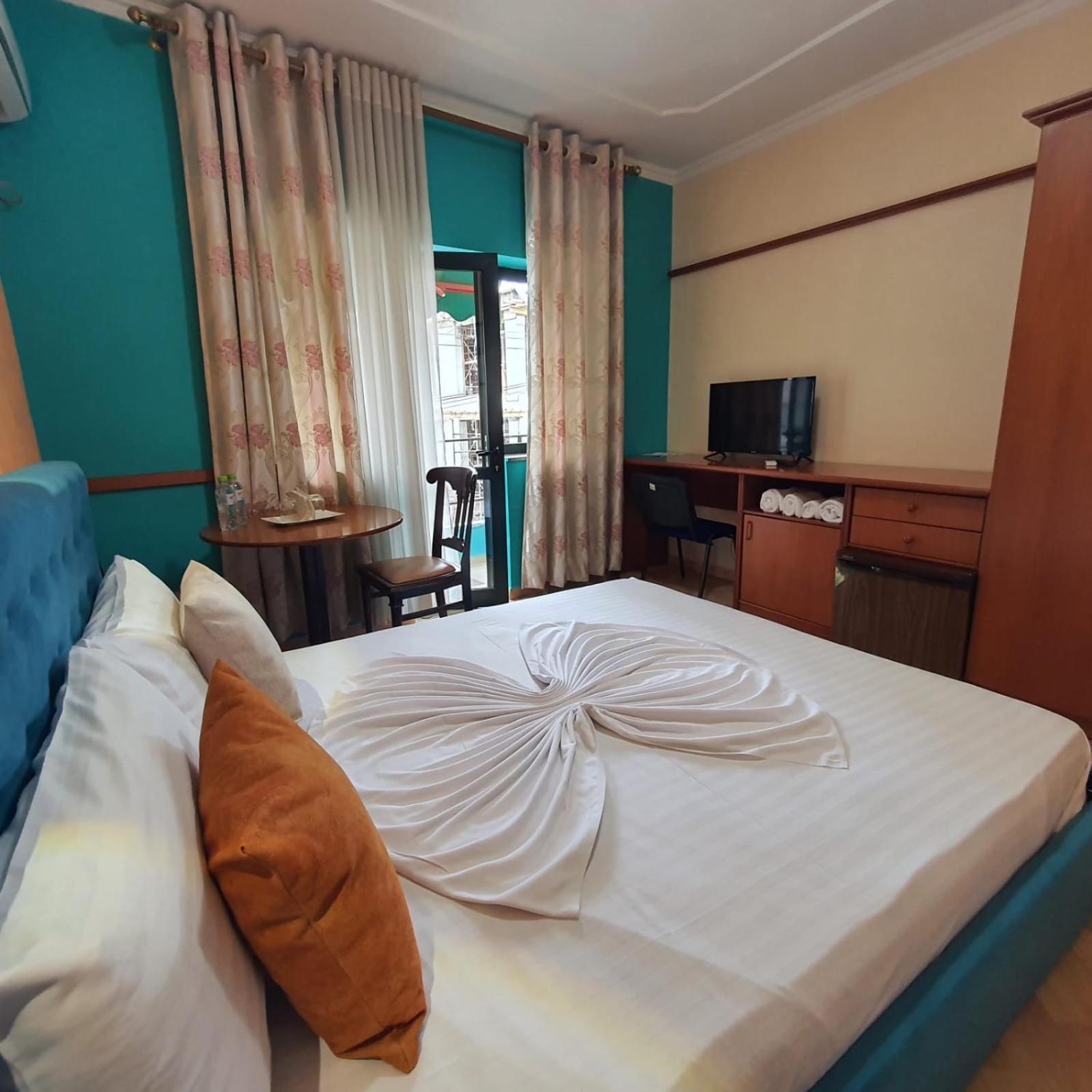 Quick Stop Hotel Tirana Kültér fotó