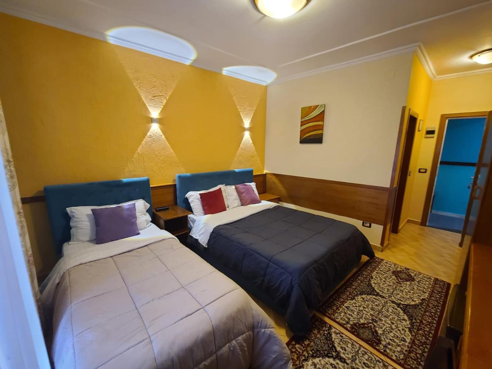 Quick Stop Hotel Tirana Kültér fotó